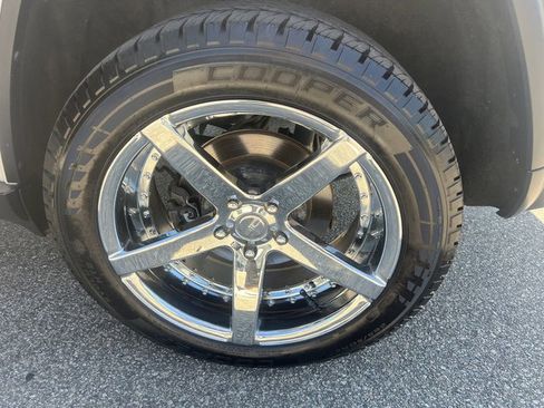 Used 2016 Jeep Grand Cherokee Limited image 28