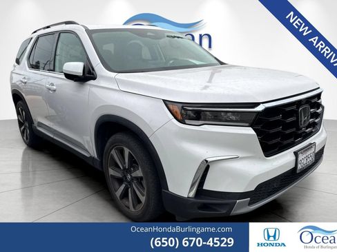 Certified 2023 Honda Pilot Elite image 1