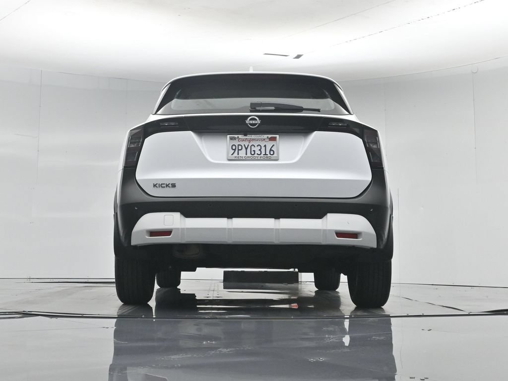 Used 2025 Nissan Kicks S FWD image 47