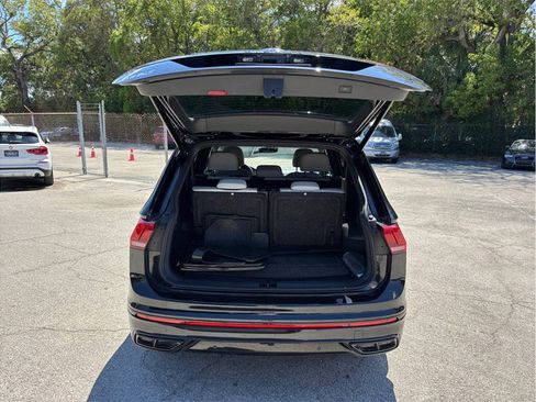 Used 2022 Volkswagen Tiguan SE R-Line FWD image 45