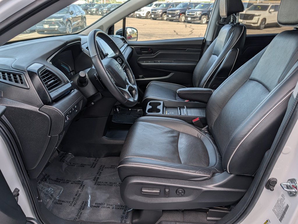 Used 2023 Honda Odyssey Elite image 14