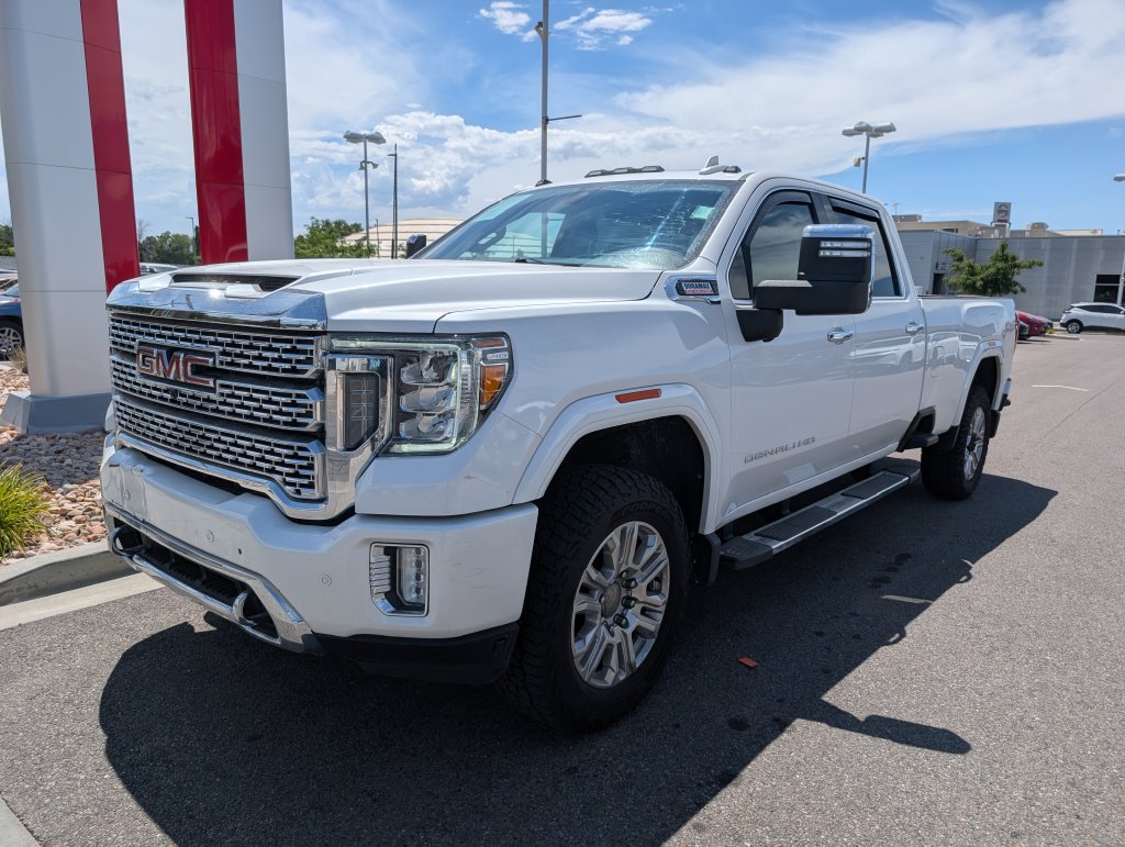 Used 2021 GMC Sierra 2500 Denali w/ Denali Ultimate Package AWD/4WD image 3