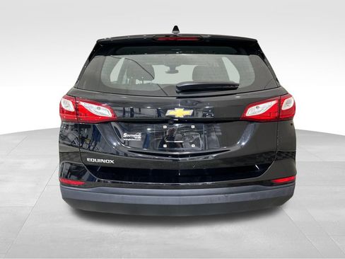 Used 2020 Chevrolet Equinox LS FWD image 4