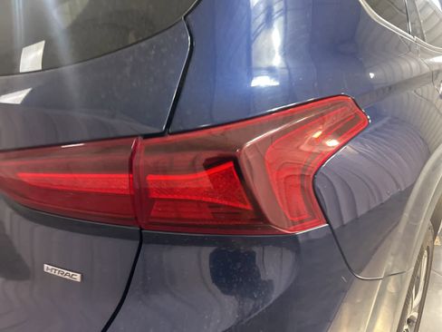 Used 2020 Hyundai Santa Fe SEL w/ Convenience + Premium Package image 9