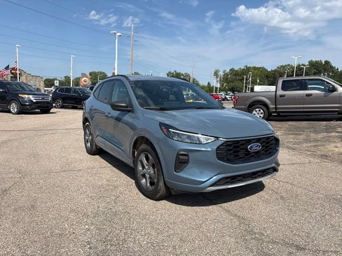 Used 2024 Ford Escape ST-Line w/ Tech Pack #1 AWD/4WD image 1