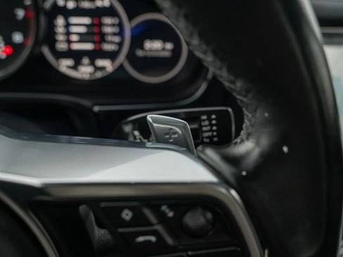 Used 2018 Porsche Panamera 4S image 24