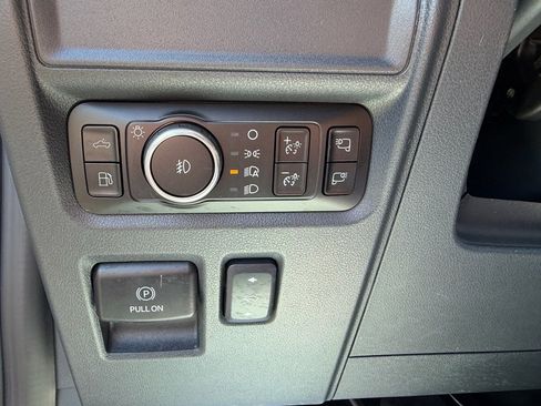 Used 2025 Ford F150 Lariat w/ Equipment Group 502A High AWD/4WD image 15