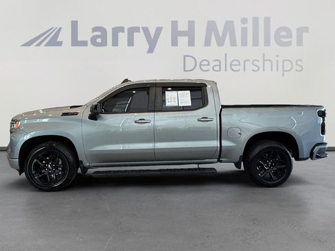 Used 2023 Chevrolet Silverado 1500 RST AWD/4WD image 2