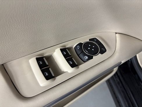 Used 2016 Lincoln MKZ w/ Equipment Group 300A Reserve image 16