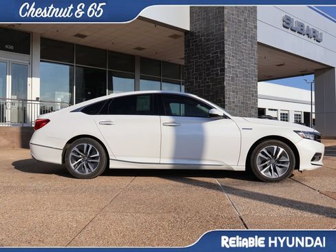 Used 2019 Honda Accord Touring image 7