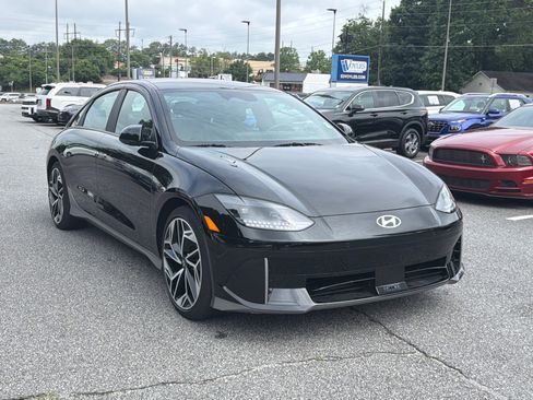 Used 2023 Hyundai Ioniq 6 SEL AWD/4WD image 3