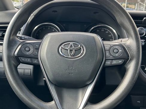 Used 2020 Toyota Camry LE FWD image 20