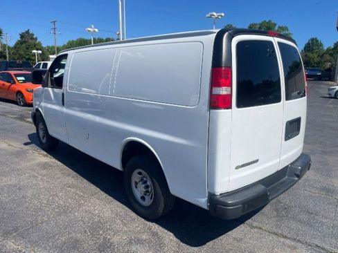 Used 2020 Chevrolet Express 2500 w/ Safety Package RWD image 3