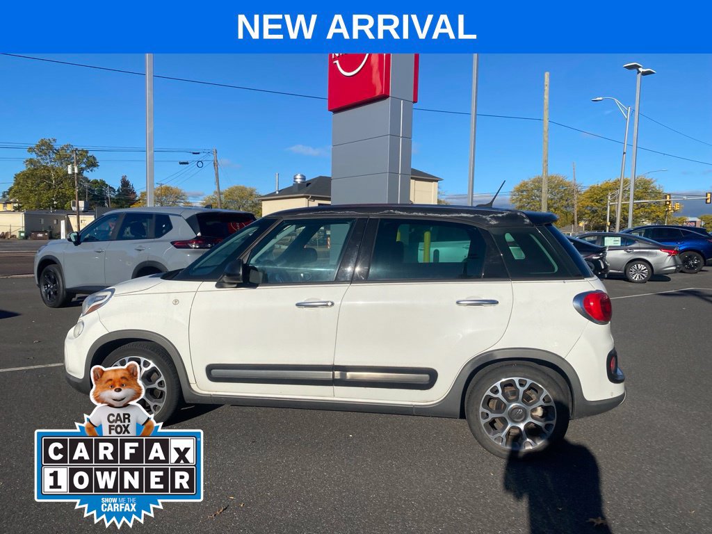 Used 2014 FIAT 500L Trekking w/ Popular Equipment Group FWD image 8
