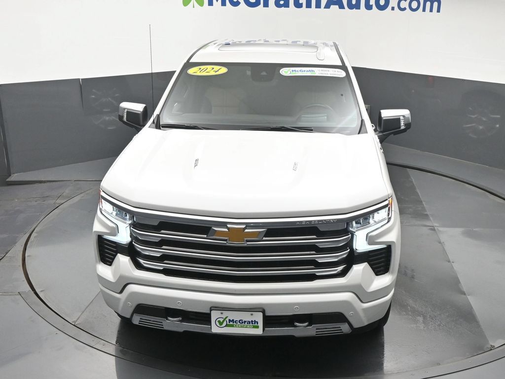Used 2024 Chevrolet Silverado 1500 High Country w/ High Country Premium Package AWD/4WD image 27