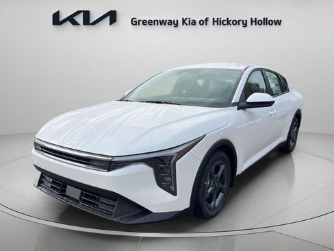 New 2025 Kia K4 LXS FWD image 3