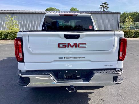 Used 2025 GMC Sierra 1500 SLT AWD/4WD image 3