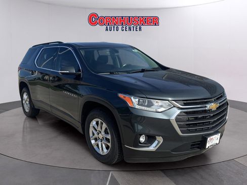 Used 2020 Chevrolet Traverse LT image 1