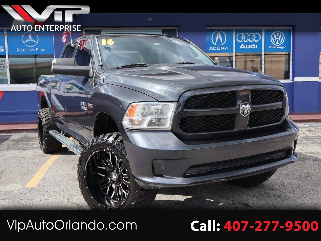 Used 2016 RAM 1500 Express RWD image 1