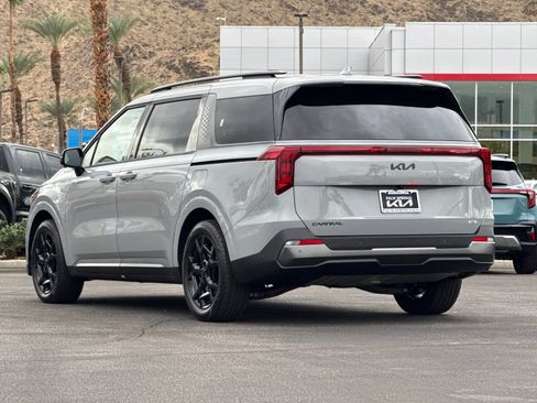New 2026 Kia Carnival SX w/ SX Dark Edition Package image 5