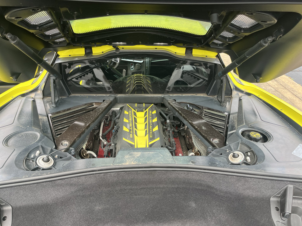Used 2020 Chevrolet Corvette Stingray Premium Cpe w/ 3LT Preferred Equipment Group RWD image 32