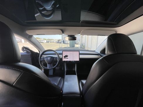 Used 2019 Tesla Model 3 Long Range AWD/4WD image 11