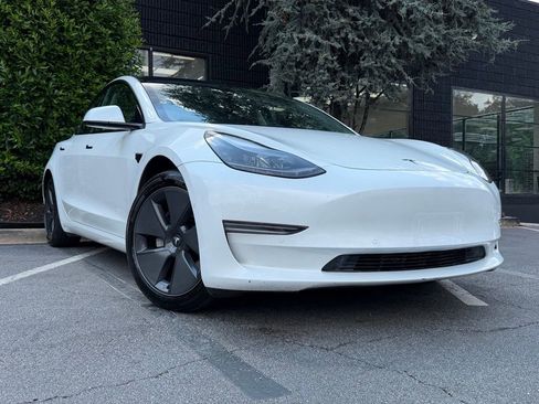 Used 2021 Tesla Model 3 Standard Range Plus RWD image 8