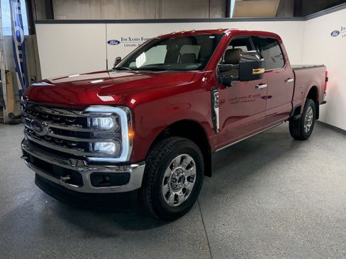 Used 2024 Ford F350 Lariat w/ Lariat Ultimate Package AWD/4WD image 3