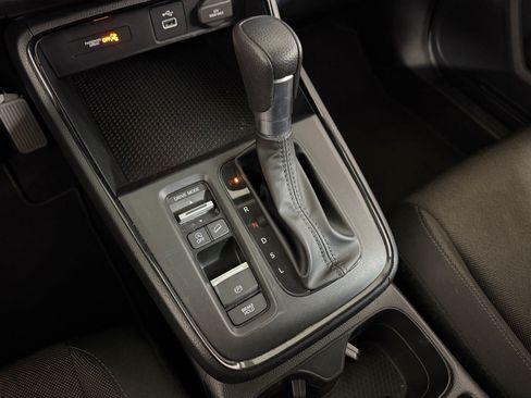 Used 2025 Honda CR-V LX image 13