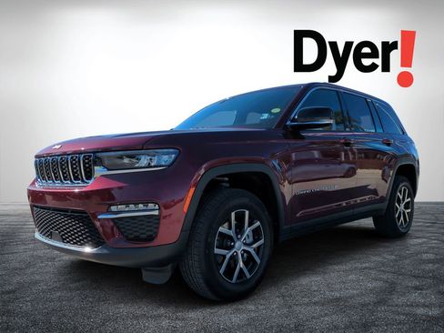 Used 2025 Jeep Grand Cherokee Limited RWD image 7