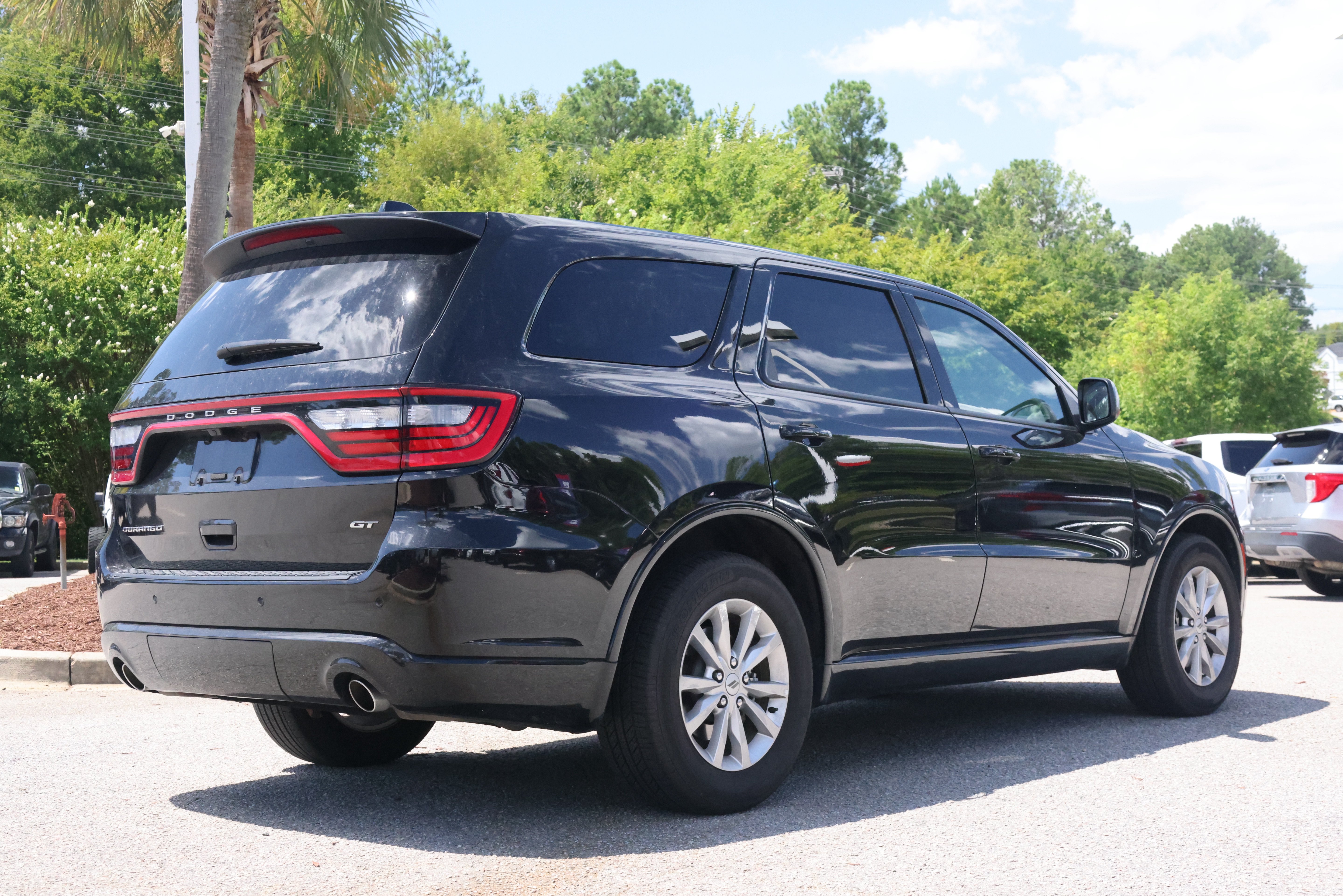 Used 2025 Dodge Durango GT RWD image 5