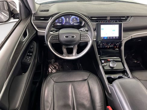 Used 2022 Jeep Grand Cherokee Limited image 22