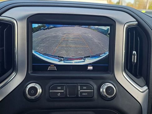 Certified 2022 GMC Sierra 3500 SLE w/ SLE Convenience Package AWD/4WD image 17