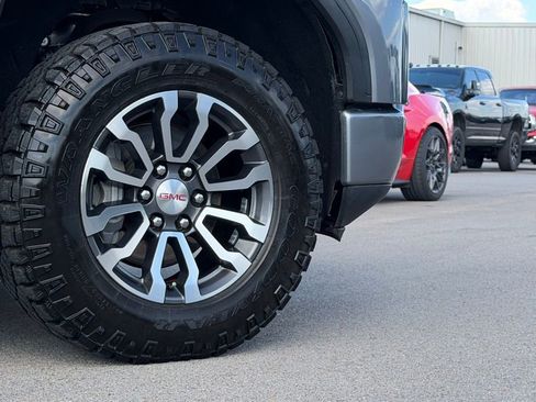 Used 2019 GMC Sierra 1500 AT4 w/ AT4 Premium Package AWD/4WD image 48