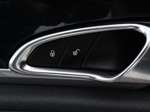 Used 2016 Porsche Panamera Edition image 15