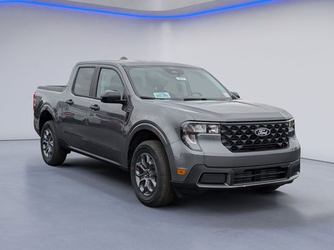 New 2026 Ford Maverick XLT w/ XLT Luxury Package AWD/4WD image 6