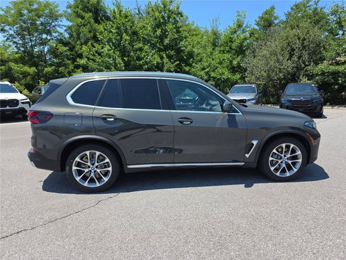 New 2026 BMW X5 xDrive50e w/ Climate Comfort Package AWD/4WD image 2