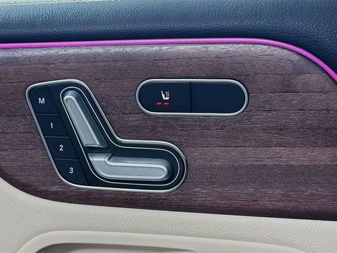 Certified 2023 Mercedes-Benz GLB 250 4MATIC image 22