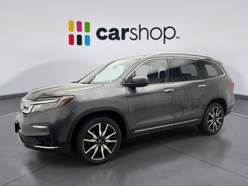 Used 2022 Honda Pilot Touring image 1