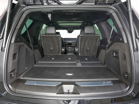 Used 2026 Cadillac Escalade Sport w/ Touring Package image 13