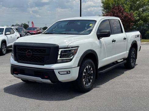 Used 2024 Nissan Titan PRO-4X w/ Off Road Protection Package AWD/4WD image 7