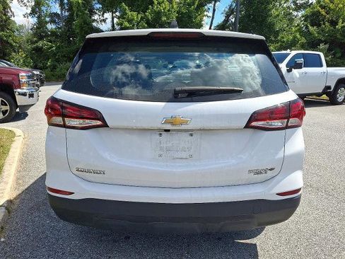 Certified 2022 Chevrolet Equinox LS image 5