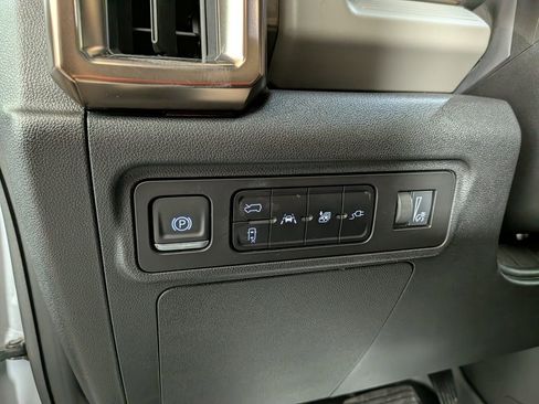 Certified 2025 GMC Hummer EV 3X image 19