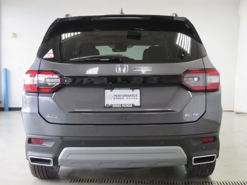 Used 2023 Honda Pilot Elite image 17