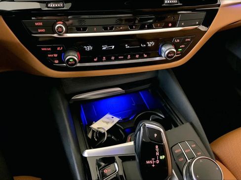 Used 2023 BMW 530i xDrive w/ Premium Package image 35