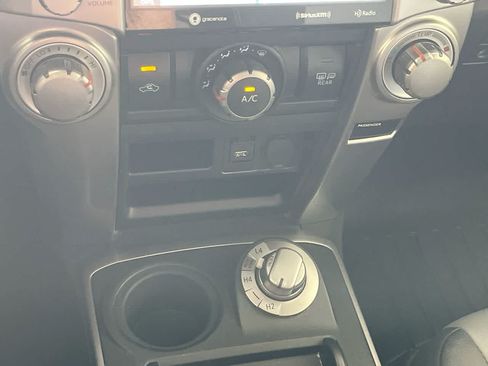 Certified 2021 Toyota 4Runner SR5 Premium AWD/4WD image 19