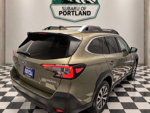Certified 2024 Subaru Outback Premium AWD/4WD image 4