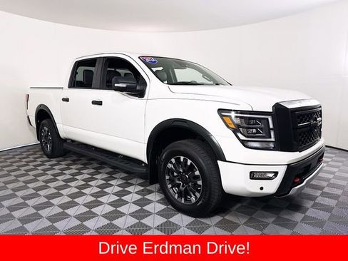 Used 2024 Nissan Titan PRO-4X w/ Pro-4x Convenience Package AWD/4WD image 1