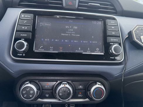 Used 2023 Nissan Versa SV w/ Electronics Package image 15