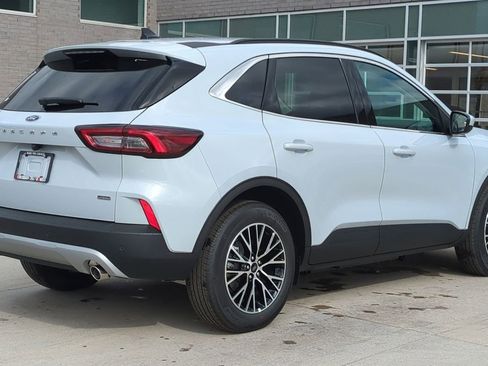 New 2026 Ford Escape SE image 6